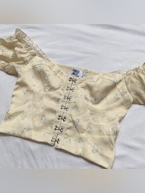 Princess Polly Cream Smocked Daisy-Print Top